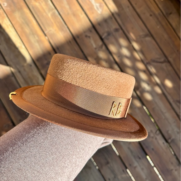 Pearls-embellished Canotier Hat Ruslan Baginskiy - Picture 1 of 5